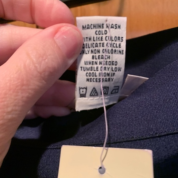 Max Studio Wide Waistband Pencil Skirt in Navy Small NWT - Picture 6 of 6